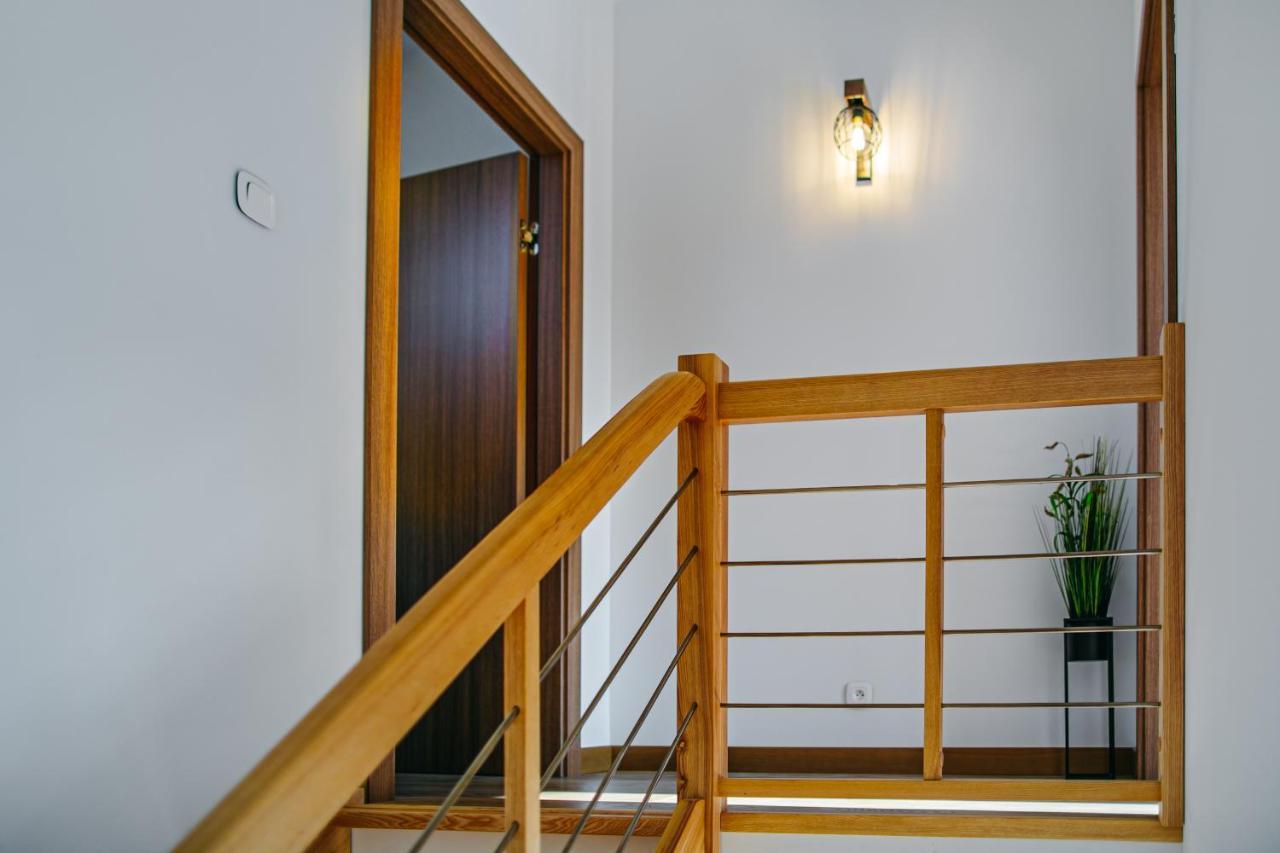 Morris Apartment *